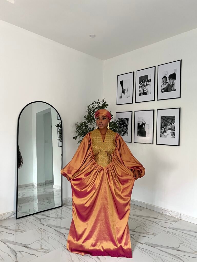 8 Comfortable Bubu Gown Styles for Pregnant Women (All Trimesters)