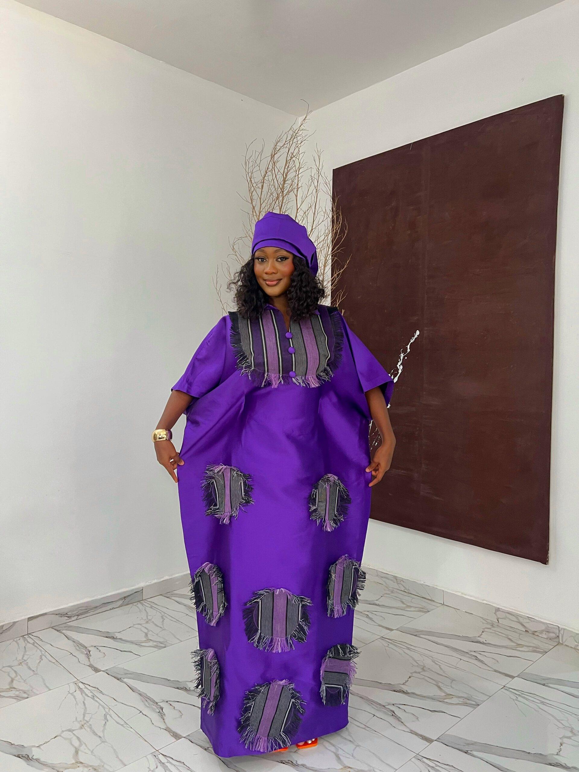 Buy Aso-oke Bubu Dress Online – Full Length Bubu Dress with Collar Necklace and Frayed Aso-oke Patch Details by Tailored by Adunni